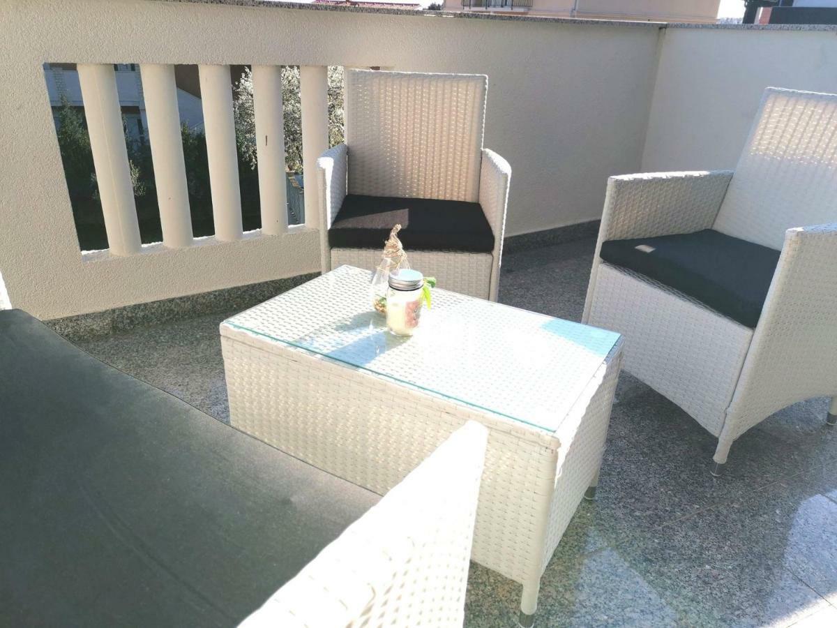 Apartments Ana Медулин Экстерьер фото